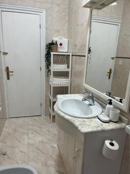 Apartamento Bilbao-Basurto-San Mames ภายนอก รูปภาพ